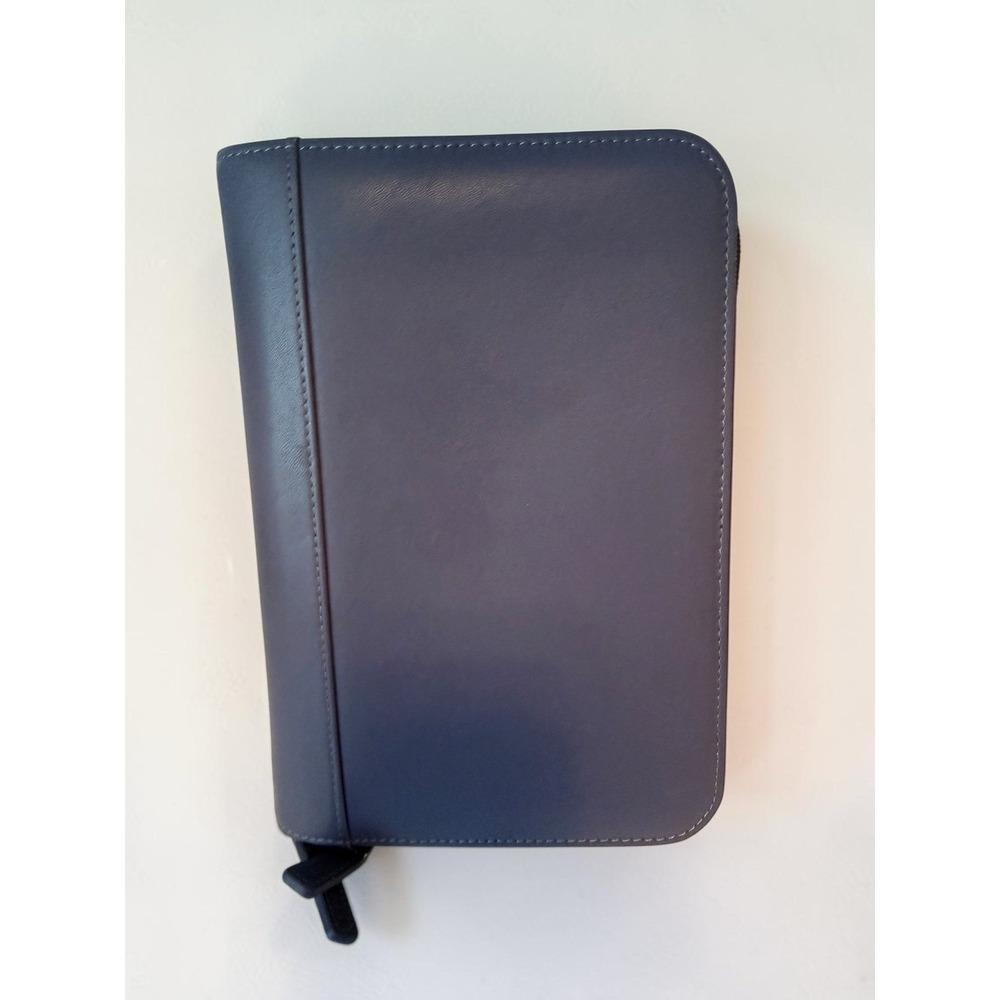 Levenger 7 Ring Compact Zip Planner Organizer Purple Faux Leather Binder w/2020